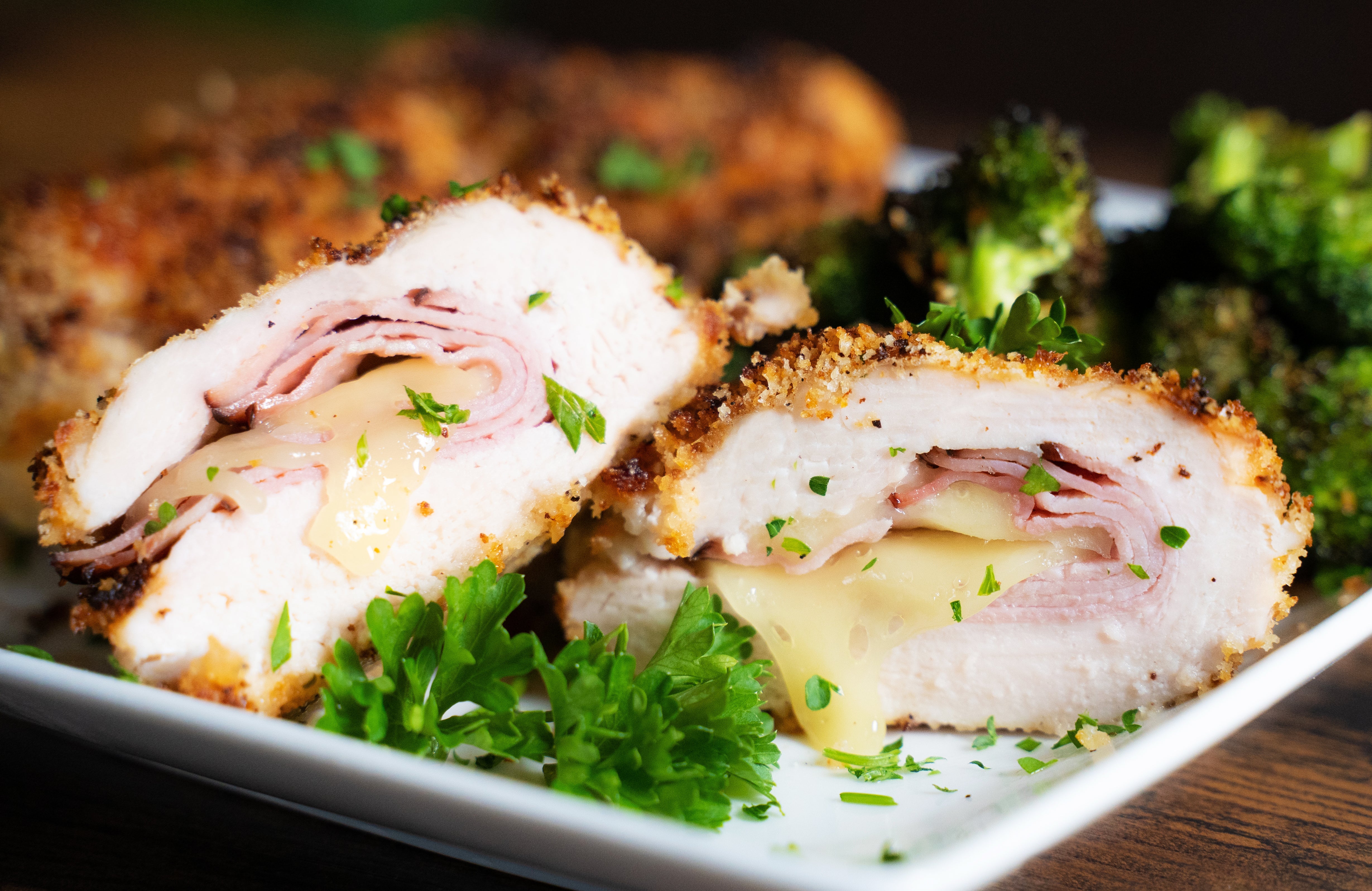 Chicken Cordon Bleu
 &ndash; Blackstone Products (MX)