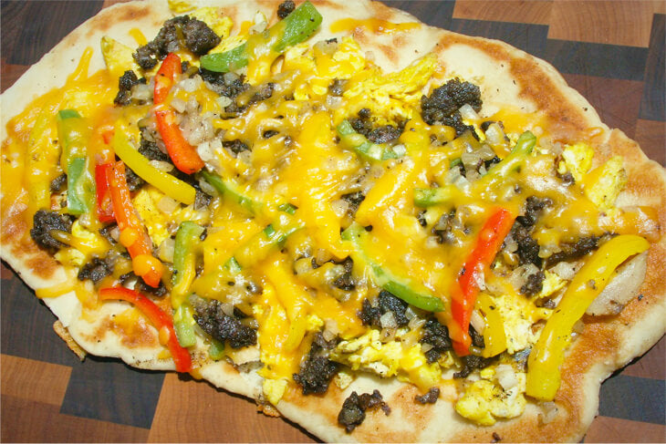Scrapple and Eggs Breakfast Flatbread – Blackstone Products (MX)