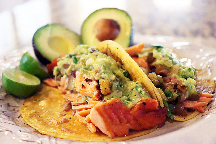 California-Style Salmon Tacos – Blackstone Products (MX)