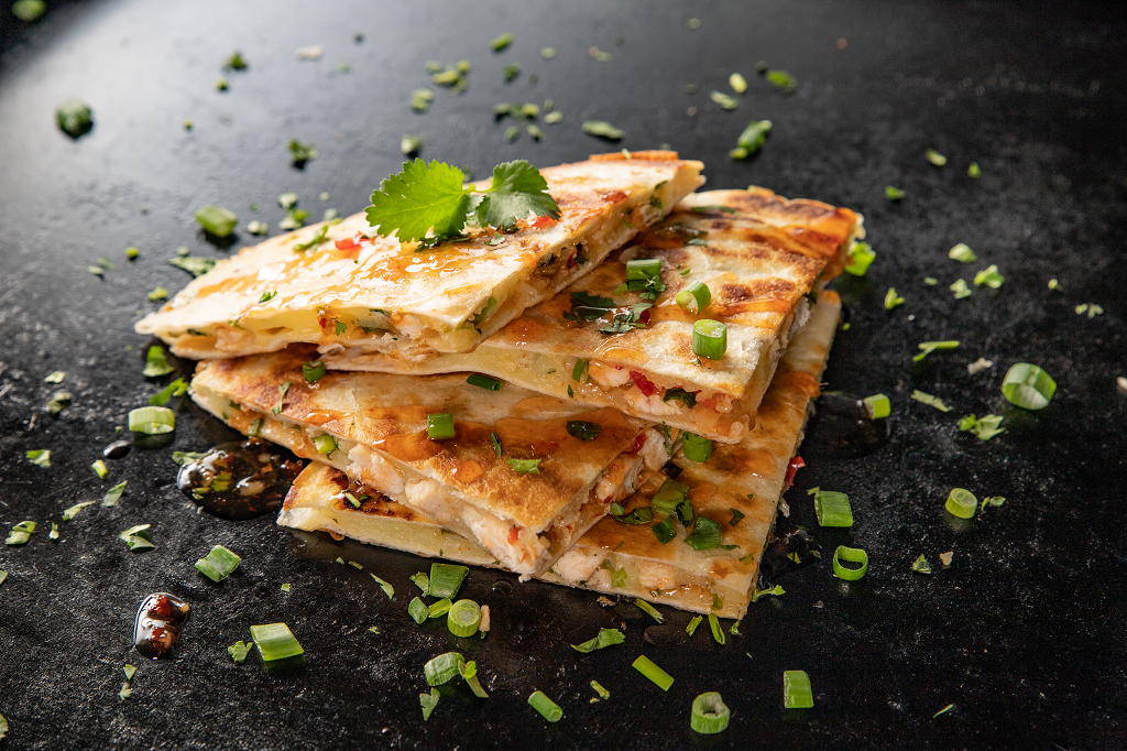 Thai Chicken Quesadillas – Blackstone Products (MX)