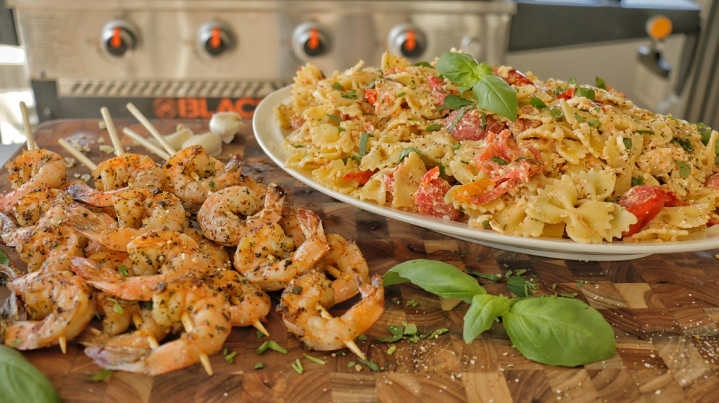 Feta Pasta with Shrimp – Blackstone Products (MX)